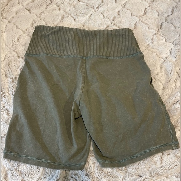 Aeries medium biker shorts. Like new grayish green color - Picture 6 of 10